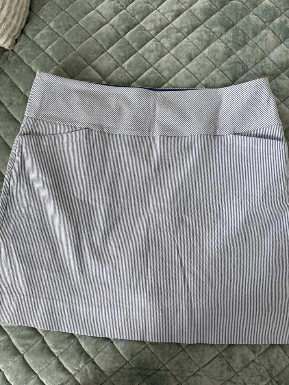 Striped Pencil Skoet in Light Blue and White